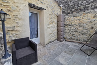 Terrasse avec vue sur le village de Saint Jean de Serres